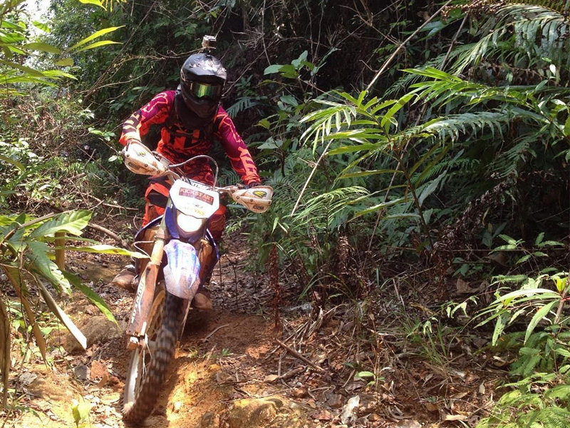 dirt bike tours in Cambodia
