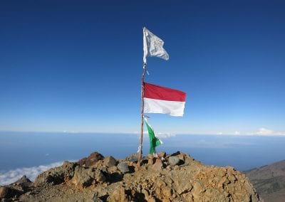 Lombok Tour – Mount Rinjani & Beautiful Beaches