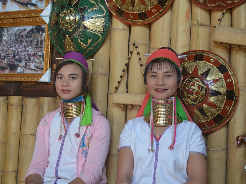 Neck Ring, cultural Burma tour