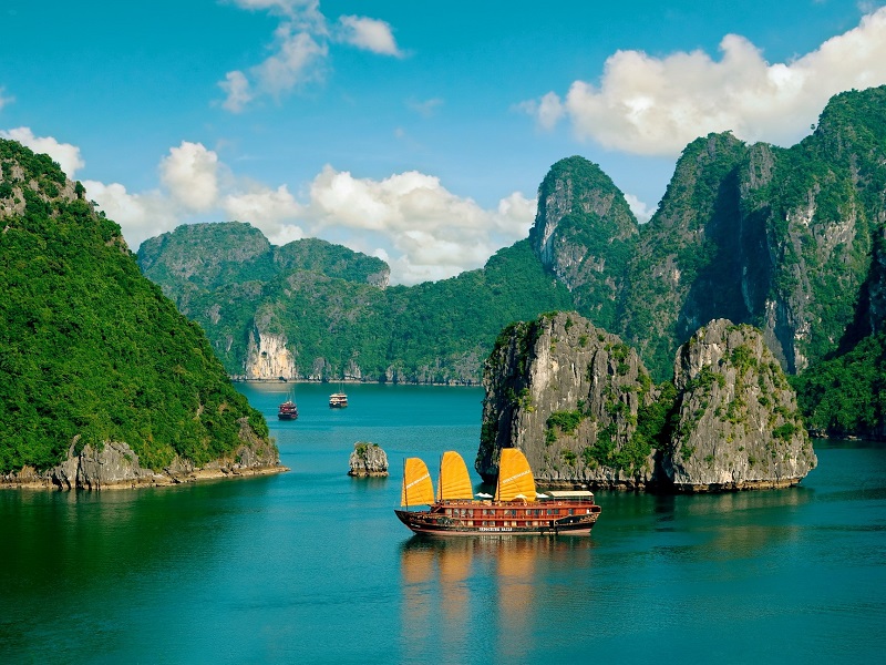 Embark on Ha Long Bay cruise on your Vietnam Holiday