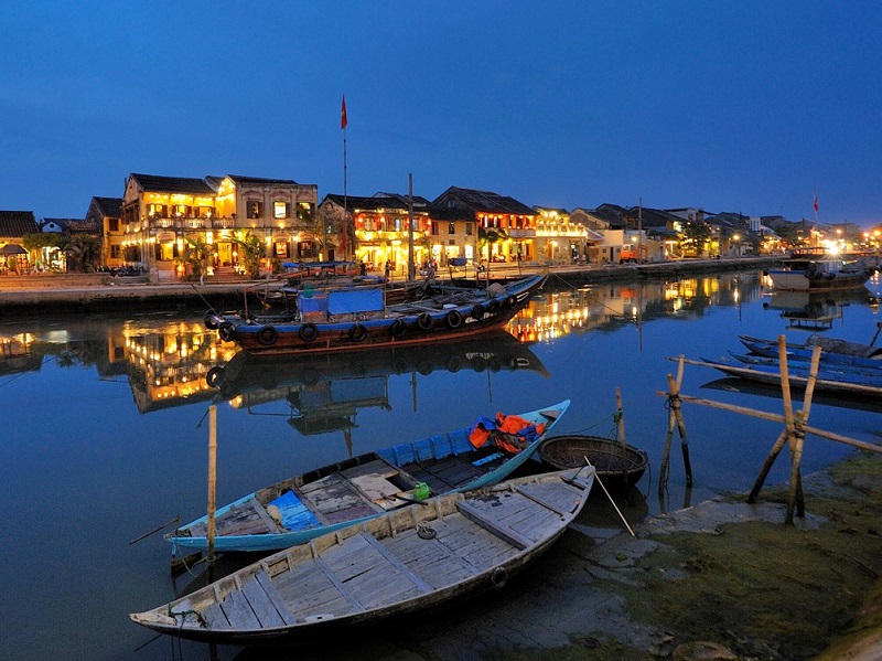 Vietnam group tour river cruises