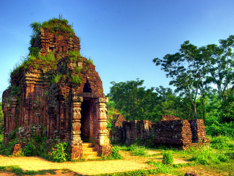 Explore Vietnam's heritage on your holiday