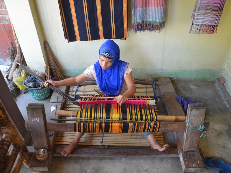 Local woman weaving