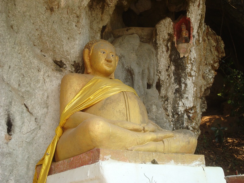 Buddhist statue in the Pak Ou Caves