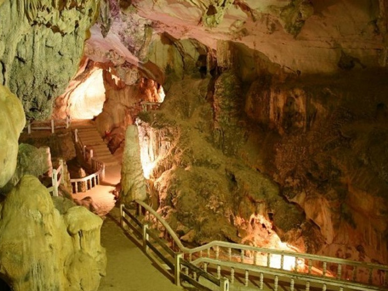 Explore the caves surrounding Vang Vieng