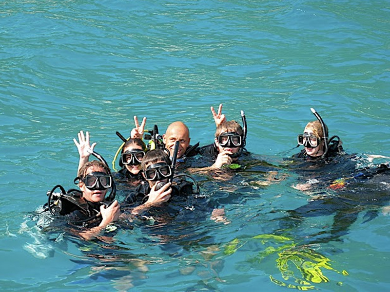Scuba diving in Ngapali Beach