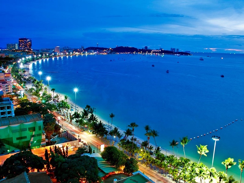 Pattaya beach line at night