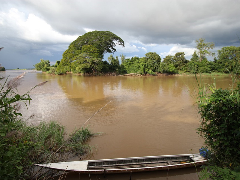 Laos holidays river adventure