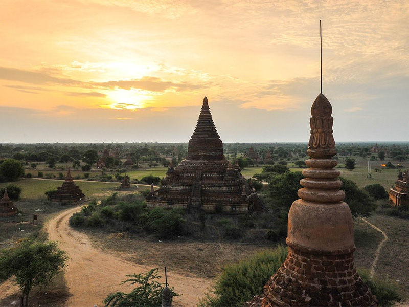 holiday in Mayanmar to the Bagan temples
