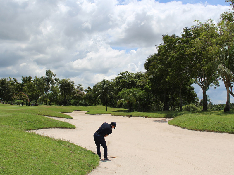 Course of excellence to play golf in Bangkok
