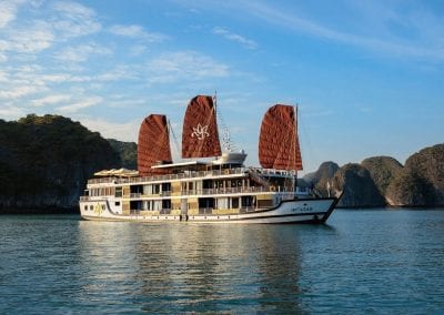 Vietnam-Holidays-Hotels-Junk-Boat-Cruise