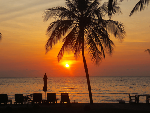 Hop on a golf break to Bintang