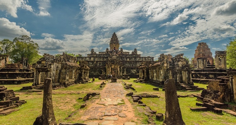 Bakong Temple