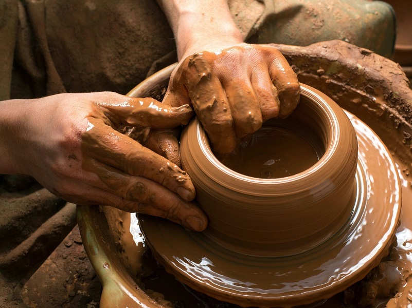 Pottery class in Cambodia