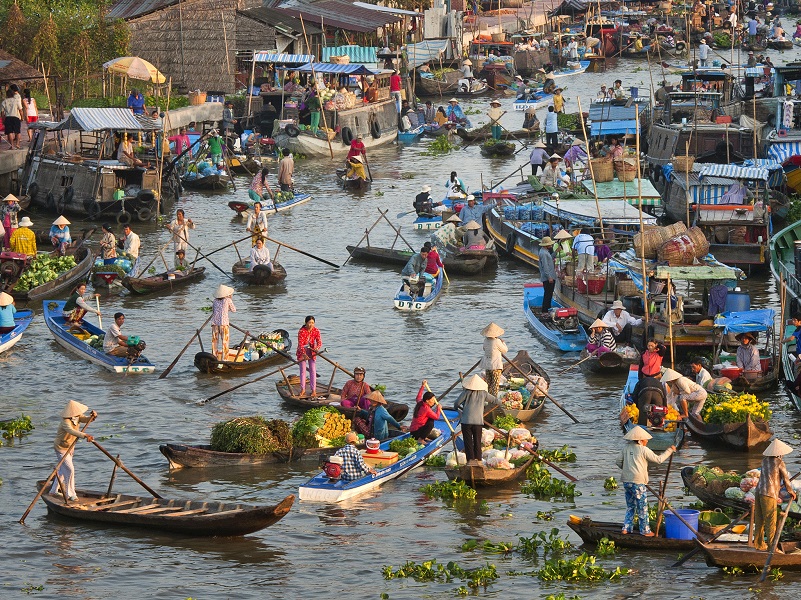floating market- Mekong Delta